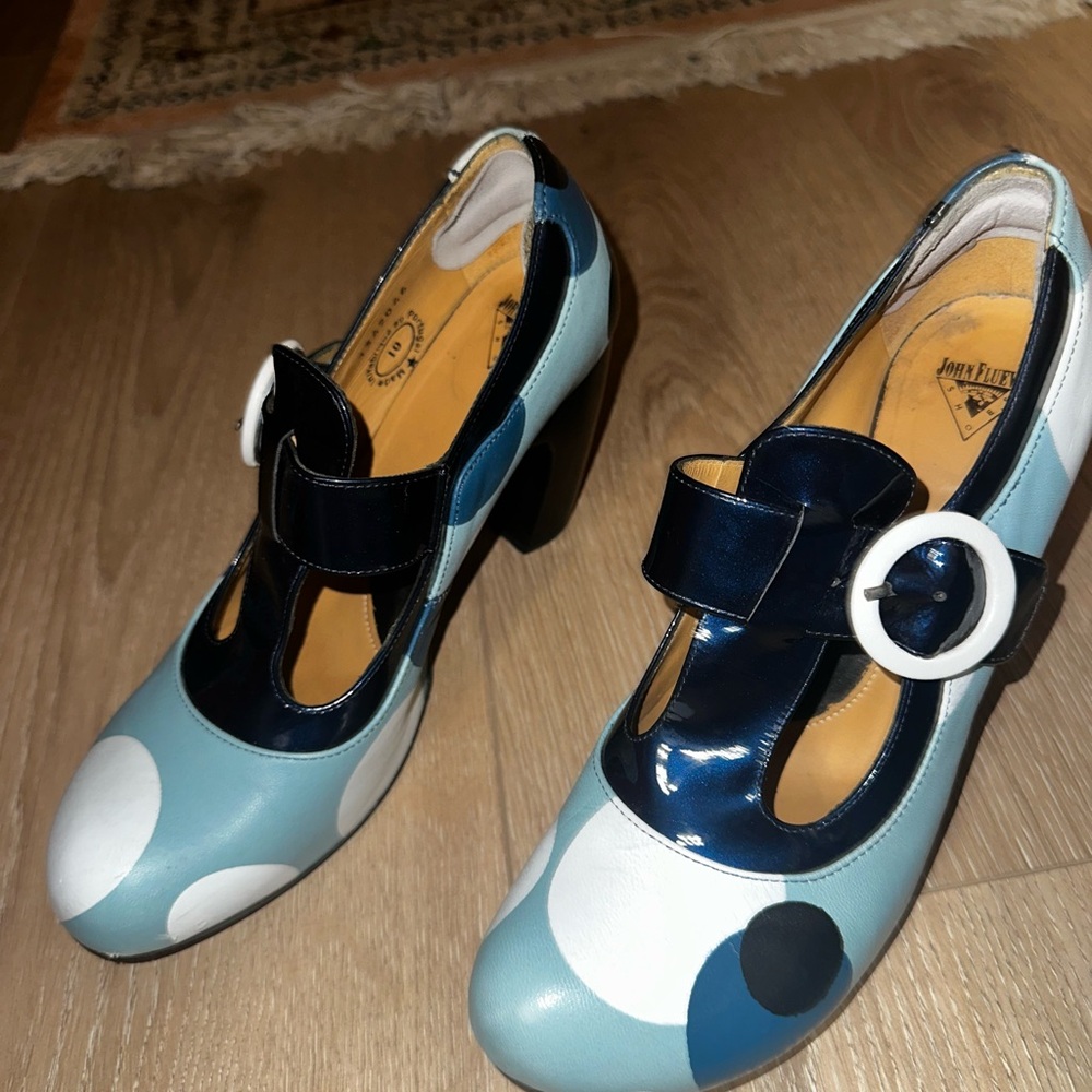 John Fluevog Arbus Views - bubbles Blue sky - Picture 4 of 7